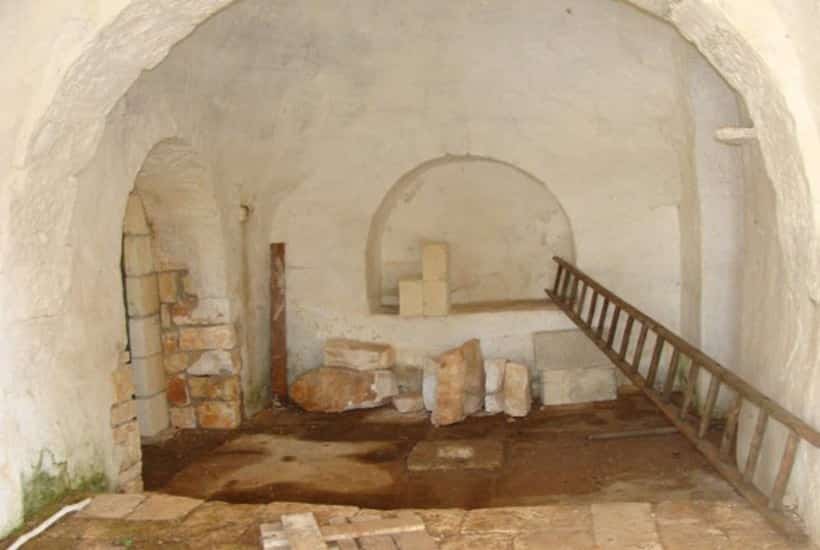 Interior of Martellotta, restoring trullo project for sale