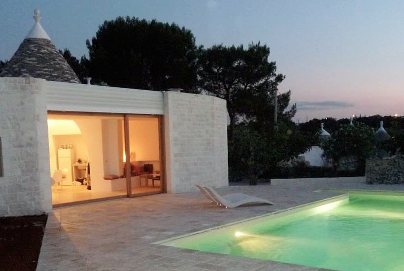 Trullo for rent with swimming pool