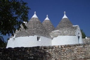 Turnkey trullo restoring in Puglia